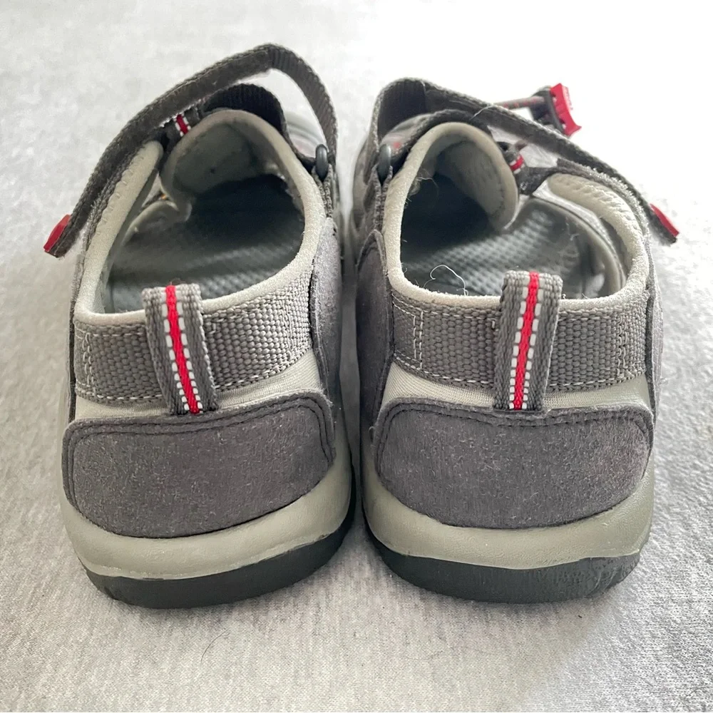 Keen Big Kids Size 5 EU 37 Gray/Pink Newport H2 Closed Toe Sandals
